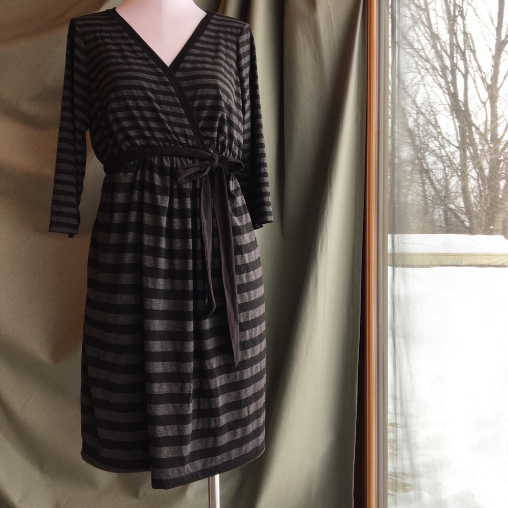 Two 💕 Maternity ✨ Faux Wrap Dress